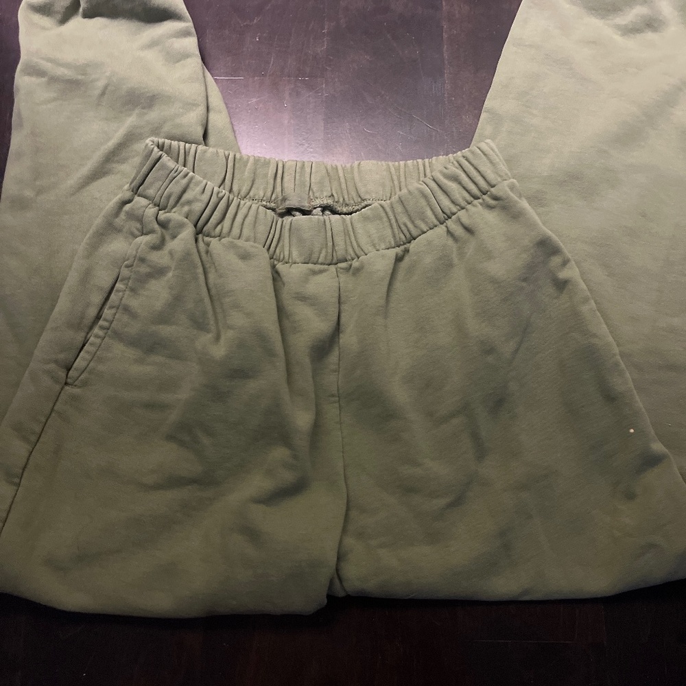 Green Women’s Sweatpants